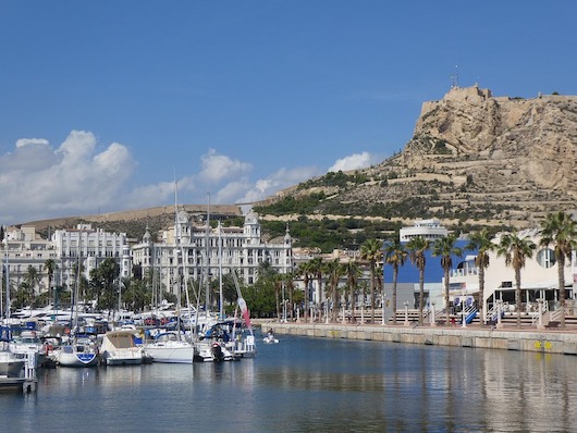 Alicante port